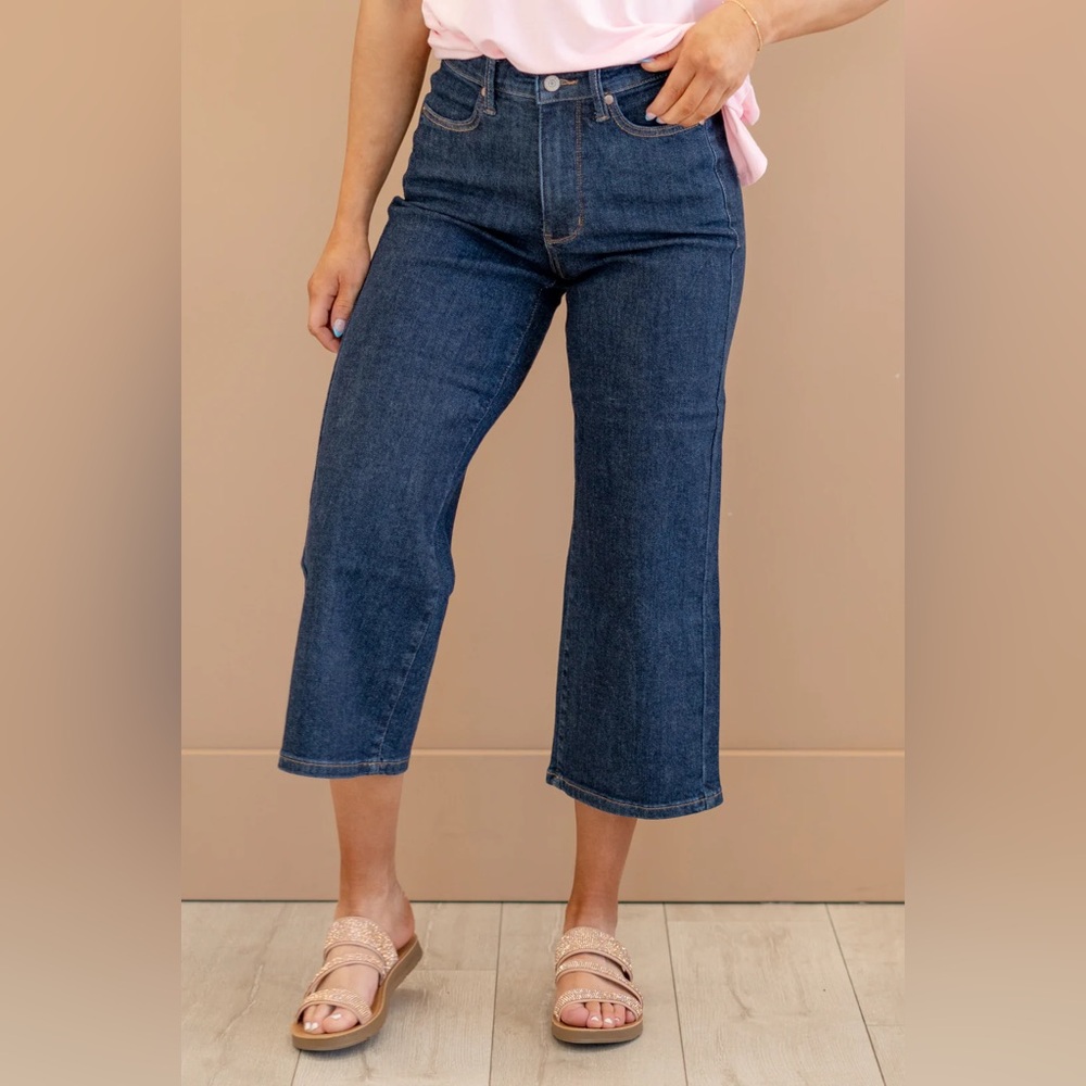 Judy Blue Neon Lights Tummy Control Top Tailored Crop Wide Leg Jeans Size 15/32 - Picture 1 of 6